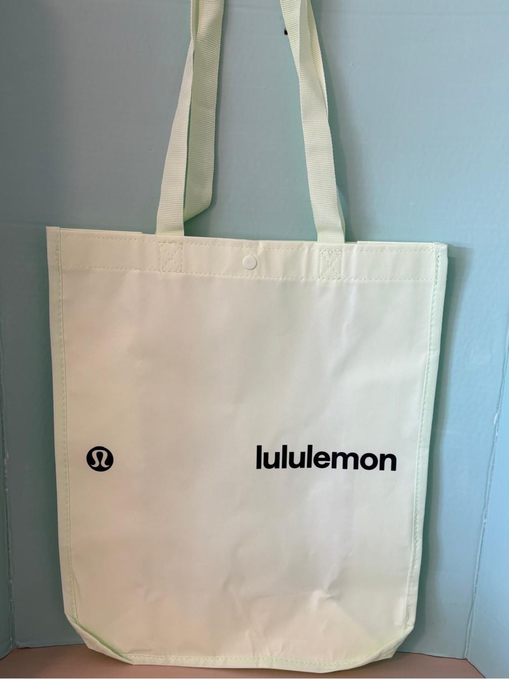 Lululemon Reusable Shopping Tote Bag Light Celery Green Snap Closure New